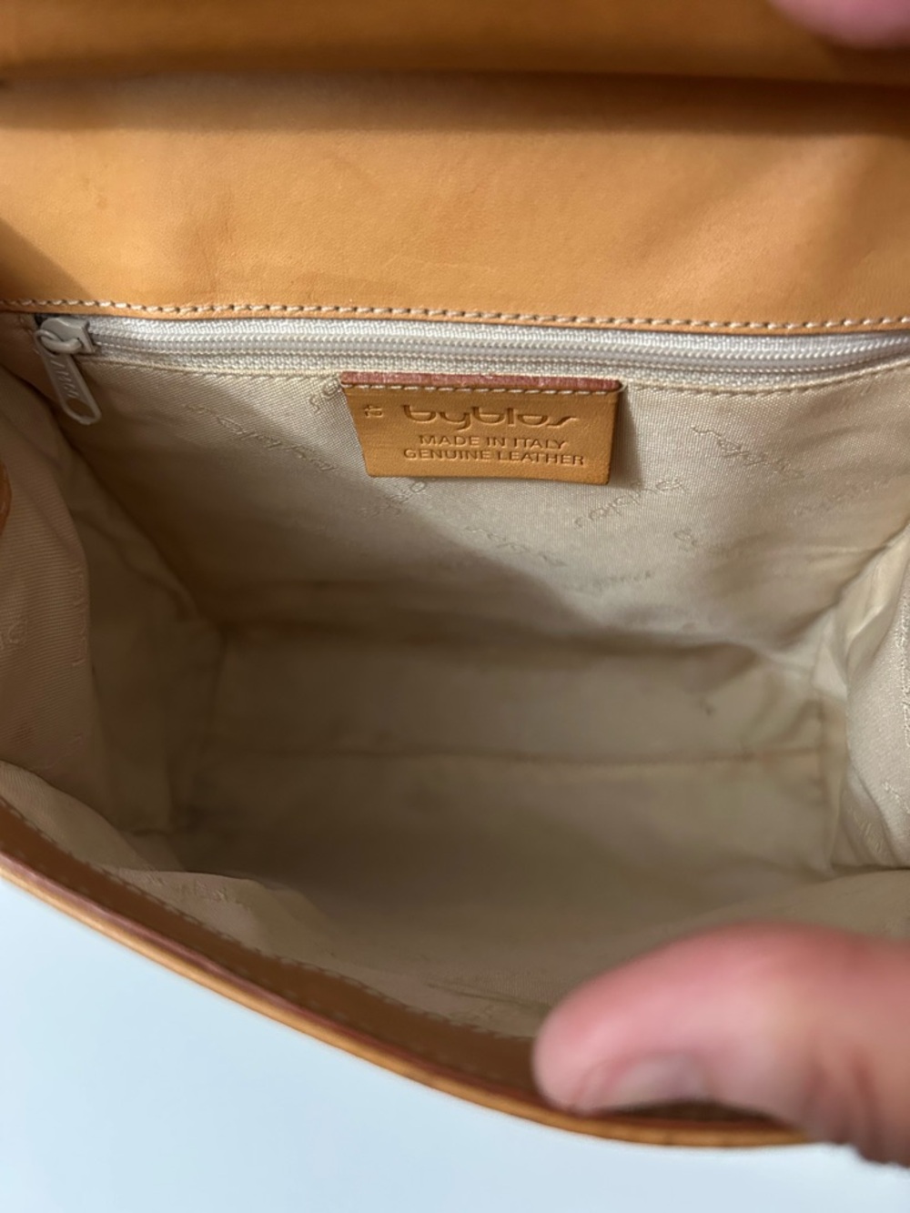 Byblos - Vintage Leather Backpack with Top Handle made in Italy. - Picture 13 of 15